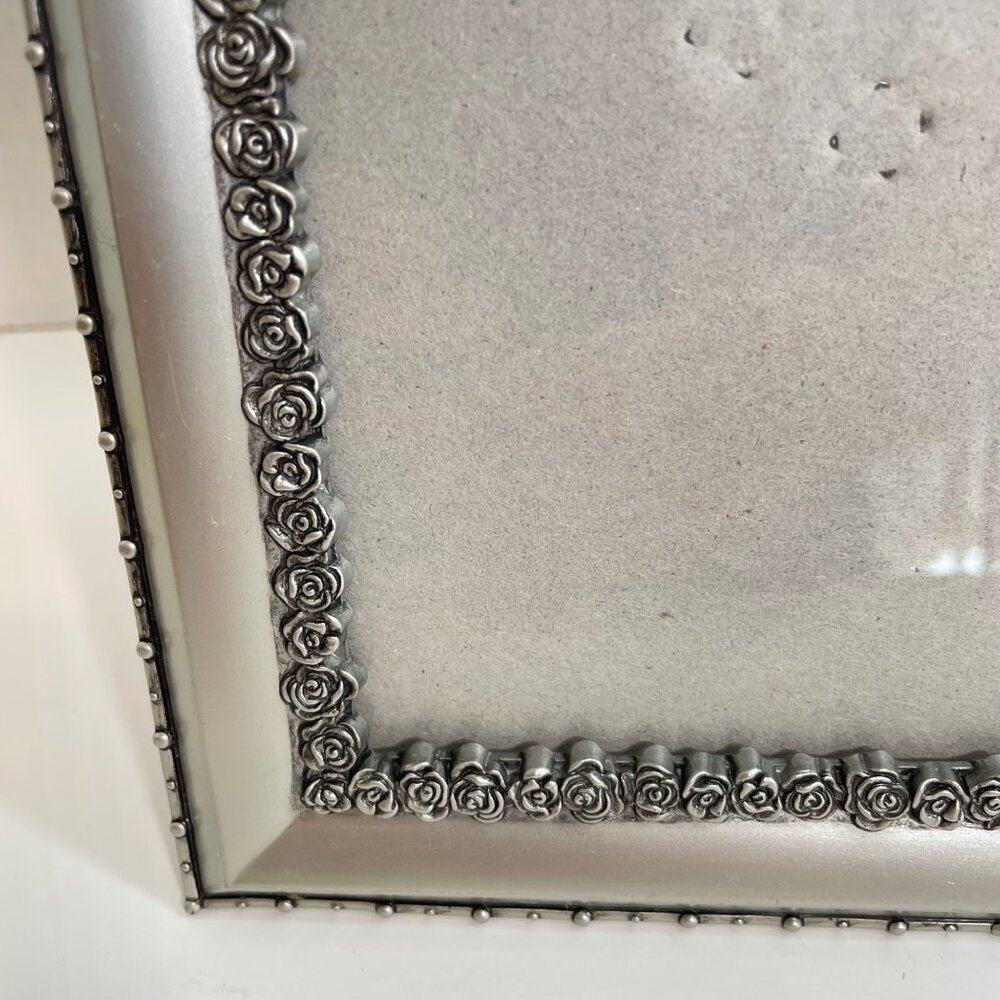 Silver Rose Border Square Picture Frame 5x5 Inches Metal Design With Beaded Edge - Picture 3 of 8